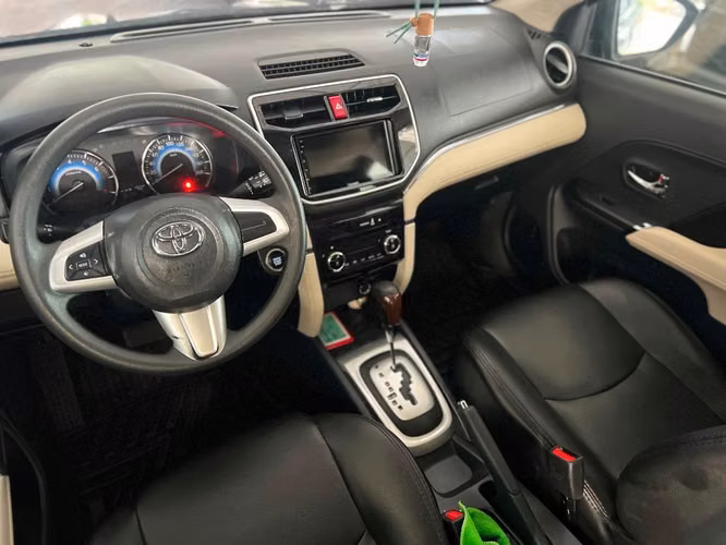 TOYOTA RUSH AÑO 2024