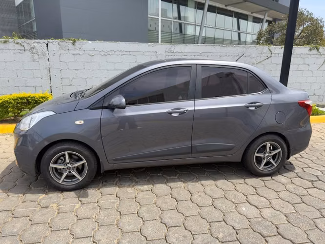 Hyundai grand i10 sedan 2019