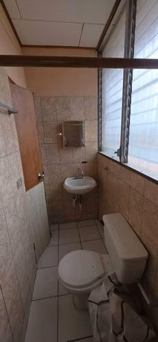Alquiler de cuarto con baño propio