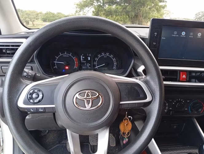Toyota Raize 2024 negociable, excelentes condiciones. - Imagen 5