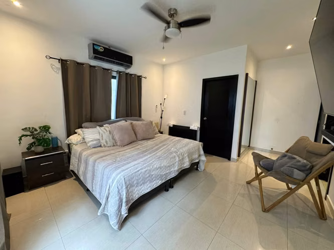 KW -Venta, casa moderna en Carretera Masaya  Km 16