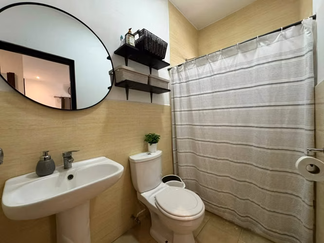 KW -Venta, casa moderna en Carretera Masaya  Km 16