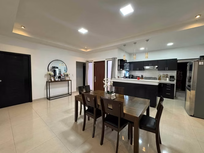 KW -Venta, casa moderna en Carretera Masaya  Km 16