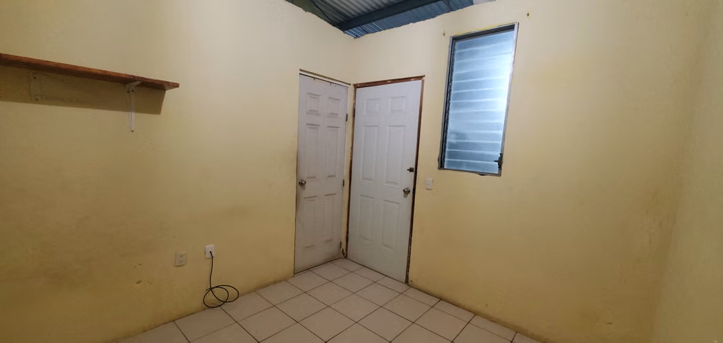 Alquilo habitacion en Rubenia