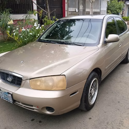 Vendo vendo lindo Hyundai Elantra