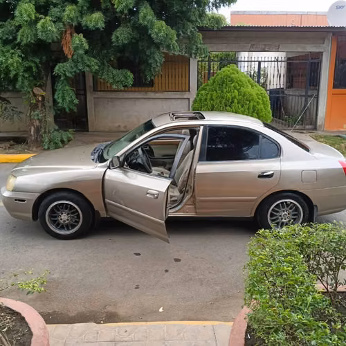 Vendo vendo lindo Hyundai Elantra