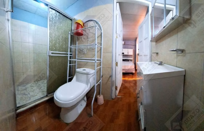 SE VENDE CASA DE DOS PLANTA EN LABORATORIO