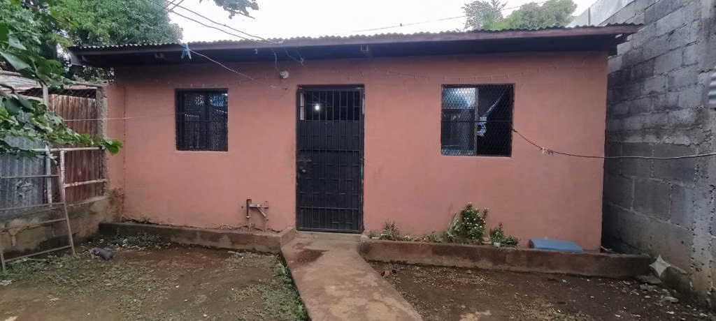 Se Vende Casa en Managua, Barrio el Recreo Sur