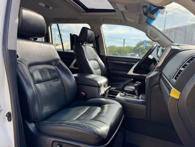 Land Cruiser Vx año 2017