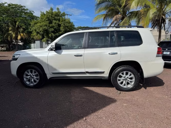 Land Cruiser Vx año 2017
