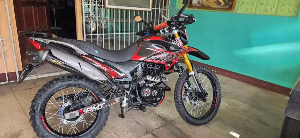 VENTO CROSSMAX 250 AÑO 2025