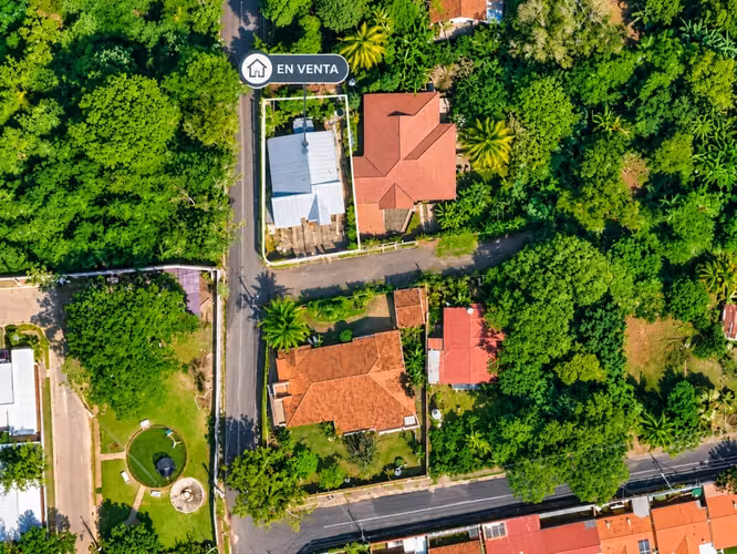 kw - Venta, casa en Carretera Masaya Km 11. Las Praderas