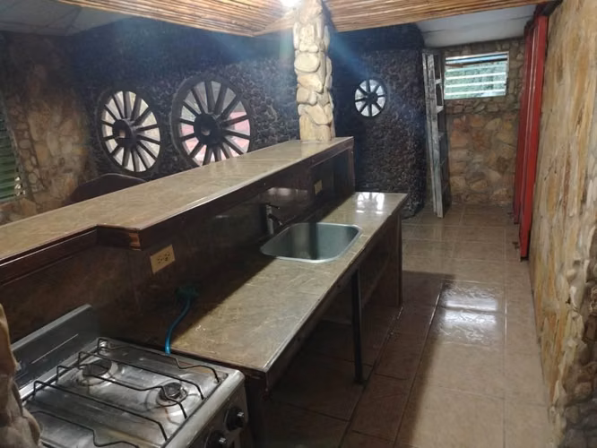 Alquilo Apartamento semi amueblado - Imagen 6