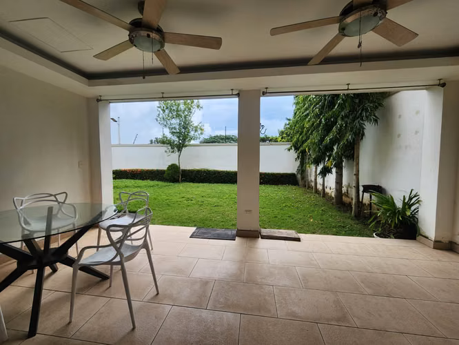 ¡ALQUILA TU HOGAR IDEAL EN RESIDENCIAL EXCLUSIVO! SEGURIDAD 24/7 - Imagen 8
