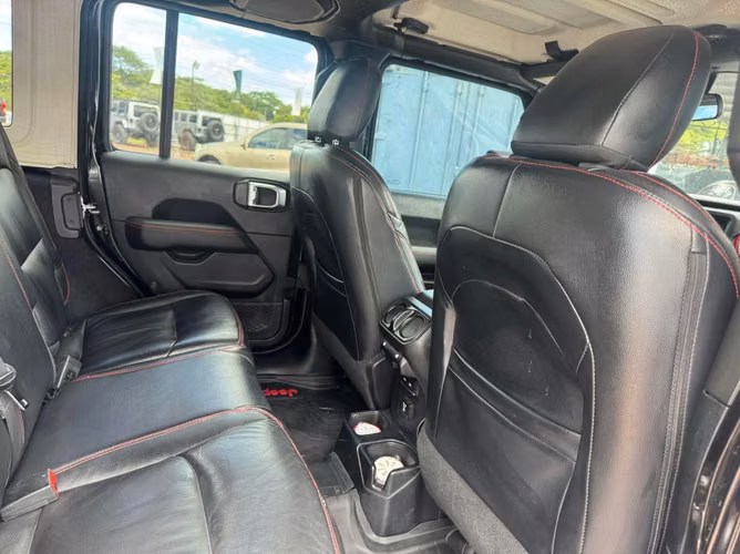 )Jeep wrangler JL año 2019.     ( 25,000 km) - Imagen 9
