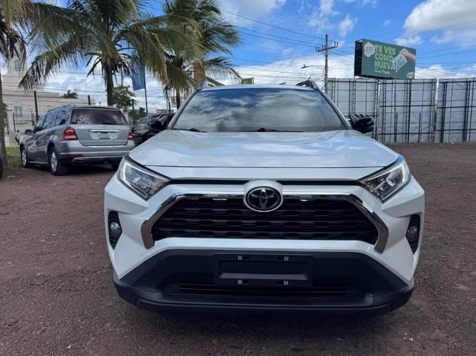 Toyota rav4 año 2023  full extras - Imagen 1