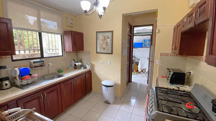 KW- Venta, hermosa casa en Esquipulas - Imagen 4