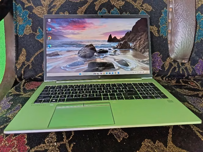 HP EliteBook 855 G7 – ¡Potente Ryzen 7 + 16GB RAM! - Imagen 2