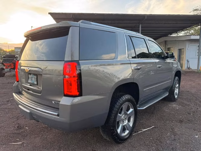 Chevrolet Tahoe blindado nivel 5 plus año 2018