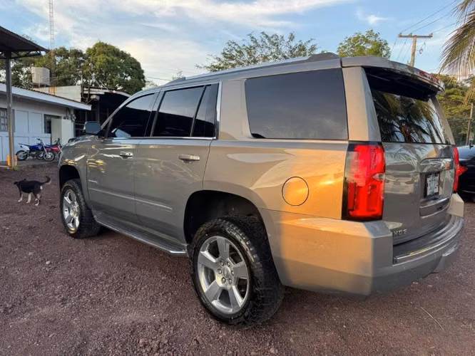 Chevrolet Tahoe blindado nivel 5 plus año 2018