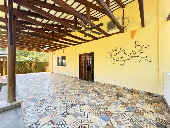 Hermosa Casa en Alquiler en Carretera a Masaya - Imagen 9