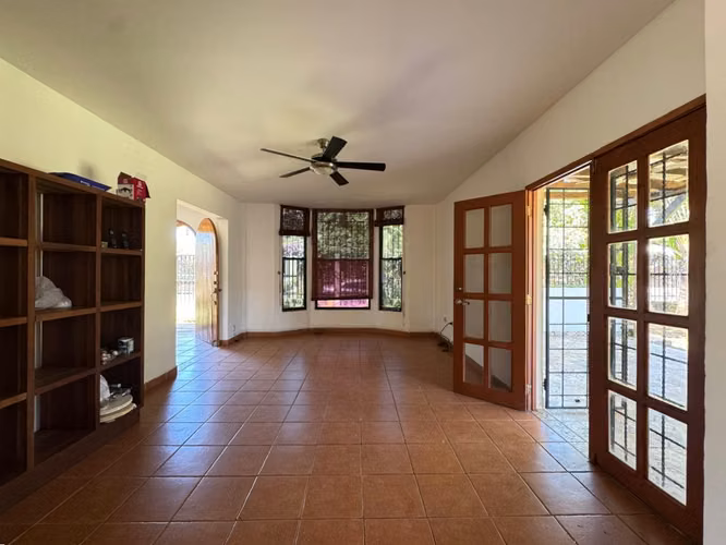 Hermosa Casa en Alquiler en Carretera a Masaya - Imagen 11