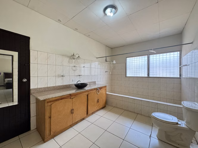 Comoda Casa en Alquiler en Carretera Sur - Imagen 7