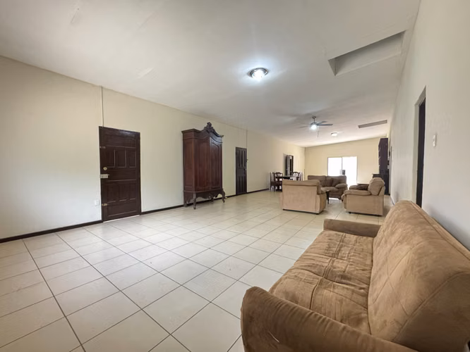 Comoda Casa en Alquiler en Carretera Sur - Imagen 14