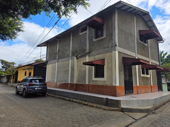 AG, SE VENDE CASA DE DOS PLANTAS EN NINDIRI