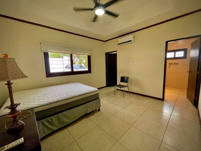 Hermosa Casa con Muebles en Santo Domingo - Imagen 12