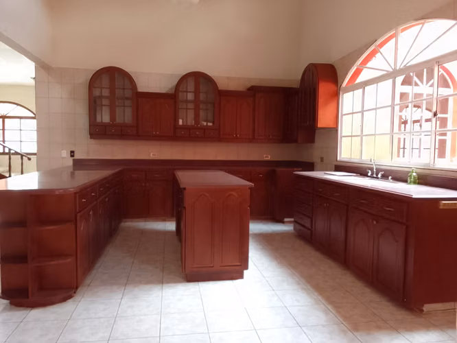 Venta de Casa en Carretera a Masaya - Imagen 10