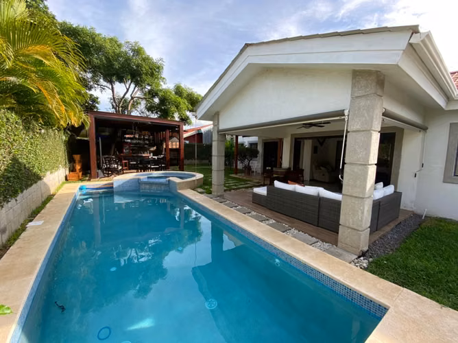 Venta de Casa en Carretera a Masaya