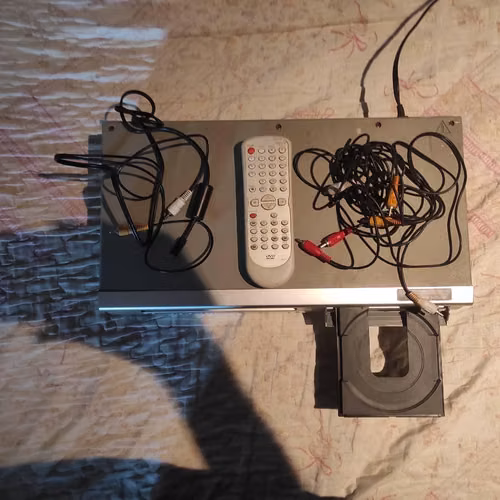 VHS & CD (Nuevo)