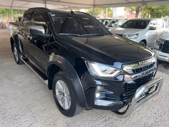 ISUZU DMAX AÑO 2023