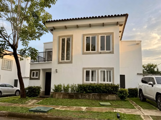 RENTA DE HERMOSA CASA EN CONDOMINIO ALAMEDAS DE LAS COLINAS!LAM - Imagen 14
