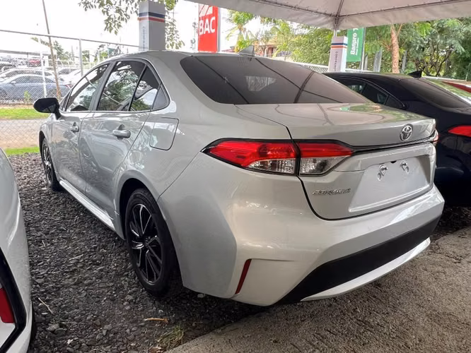 TOYOTA COROLLA LE AÑO 2022 - Imagen 3