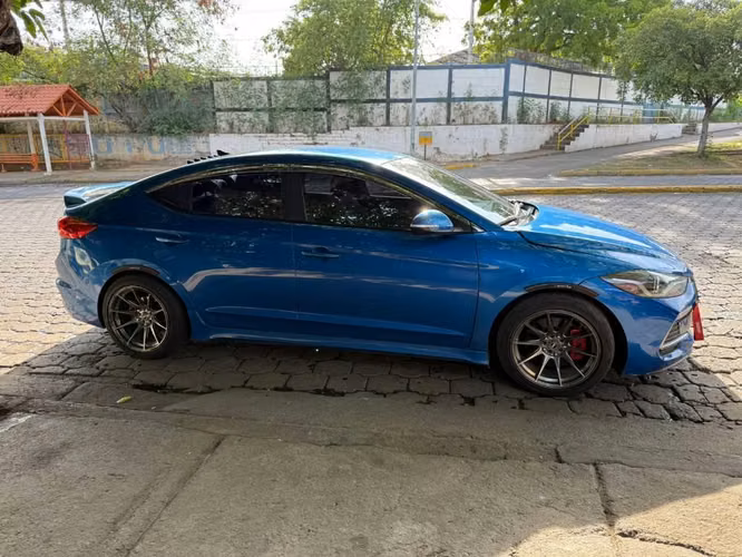 Hyundai Avante Sport Turbo 2018