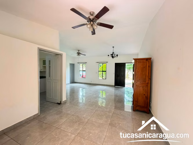 Rento casa En las Colinas Managua - Imagen 8