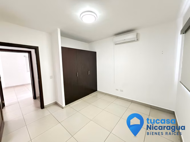 Rento Casa 4 habitaciones en estancia Santo Domingo condominio - Imagen 3