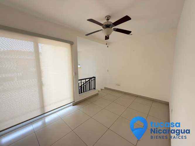 Rento Casa 4 habitaciones en estancia Santo Domingo condominio - Imagen 2