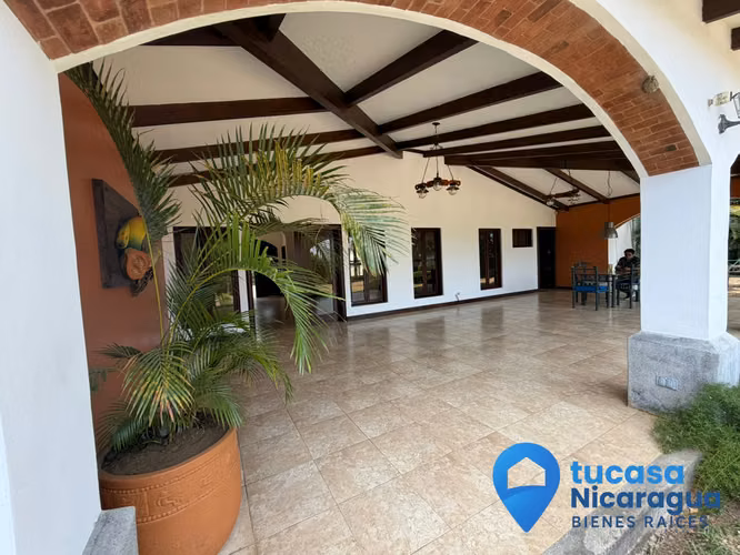 Se renta en villa fontana sur - Imagen 9