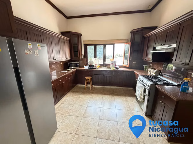 Se renta en villa fontana sur - Imagen 4