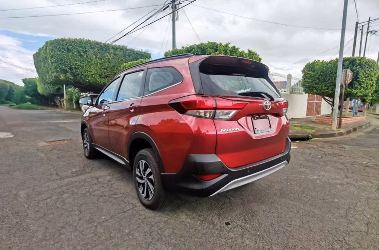 Toyota Rush Automática año 2026 nueva de paquete - Imagen 2