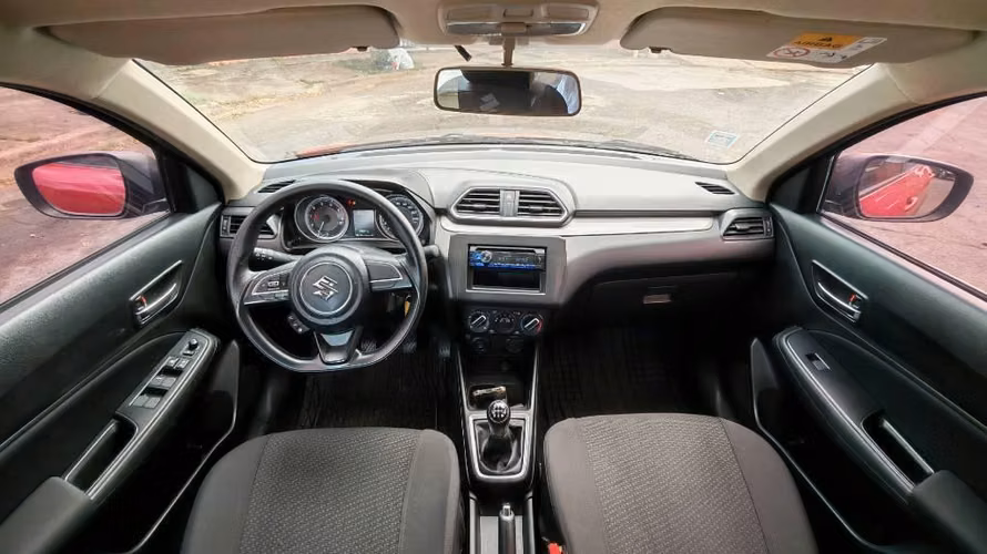 Suzuki Dzire mecánico full extras año 2025