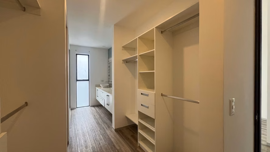 Altos de villa fontana sur moderno minimalista - Imagen 13