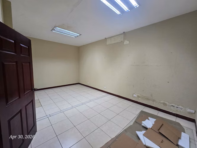 SL-Rento ofibodega en Los Robles - Imagen 9