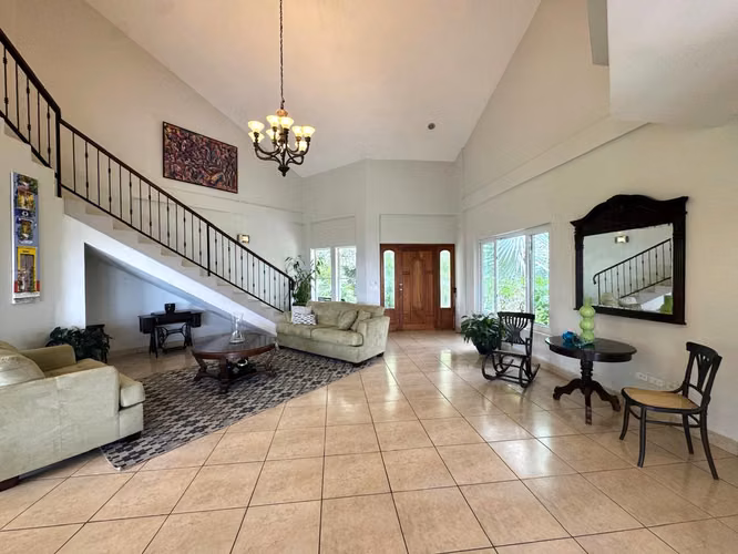 Alquiler de Casa en Villa Fontana Sur - Imagen 3