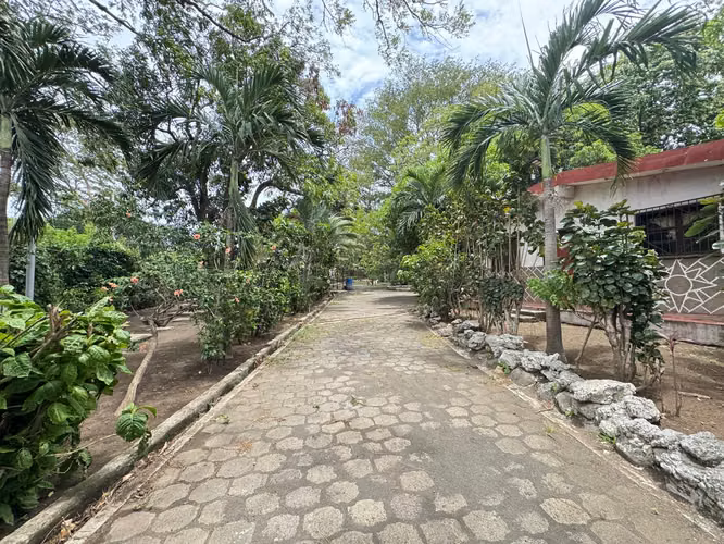 Country Estate for Sale in Nejapa