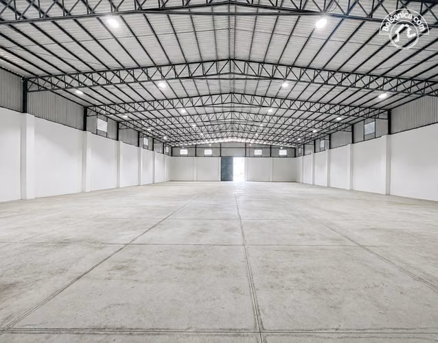 Alquiler de Bodega por el Mayoreo - Imagen 3
