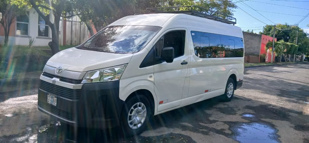 Toyota Hiace 2023